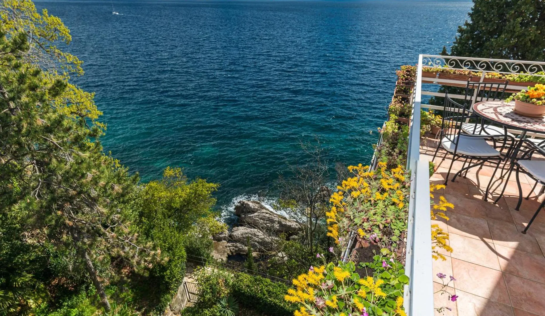 Apartment Design Villa Camellia Opatija