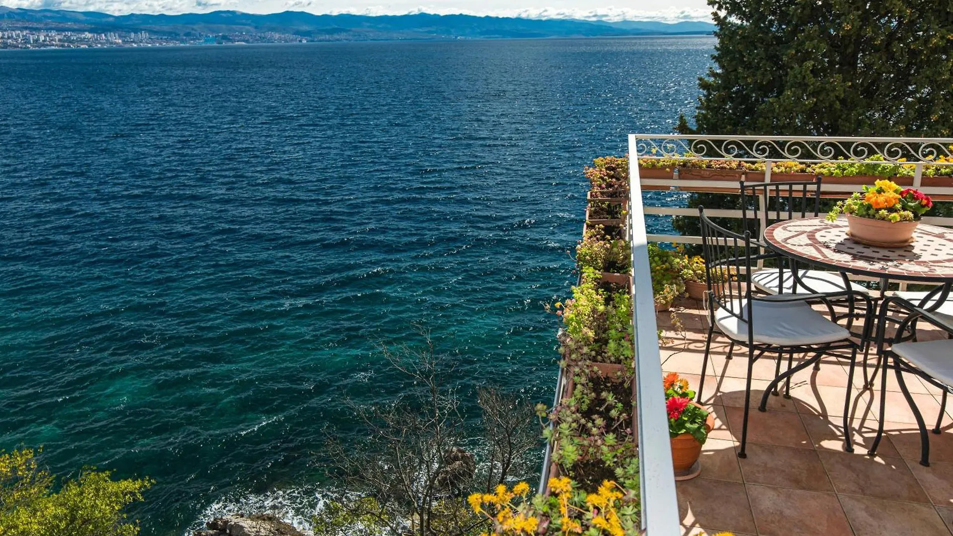 Apartment Design Villa Camellia Opatija